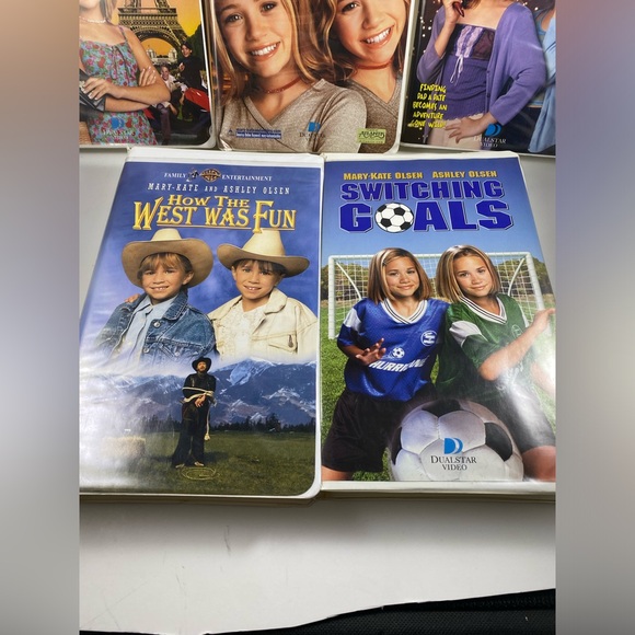 Mary Kate And Ashley Olsen Clamshell VHS Lot of 5 Passport To Paris Billboard Da - Picture 4 of 10